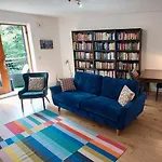 1Bd Readers Retreat In Clontarf 10Mins To Sea